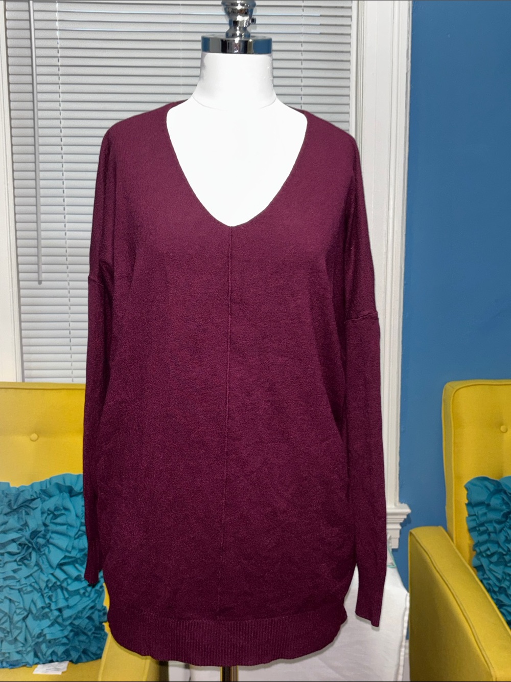 V-Neck Long Sleeve Women's Top - Plum